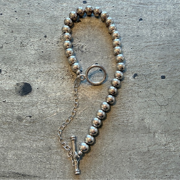 Silpada Silver Beaded Bracelet with Toggle Clasp - Picture 4 of 16